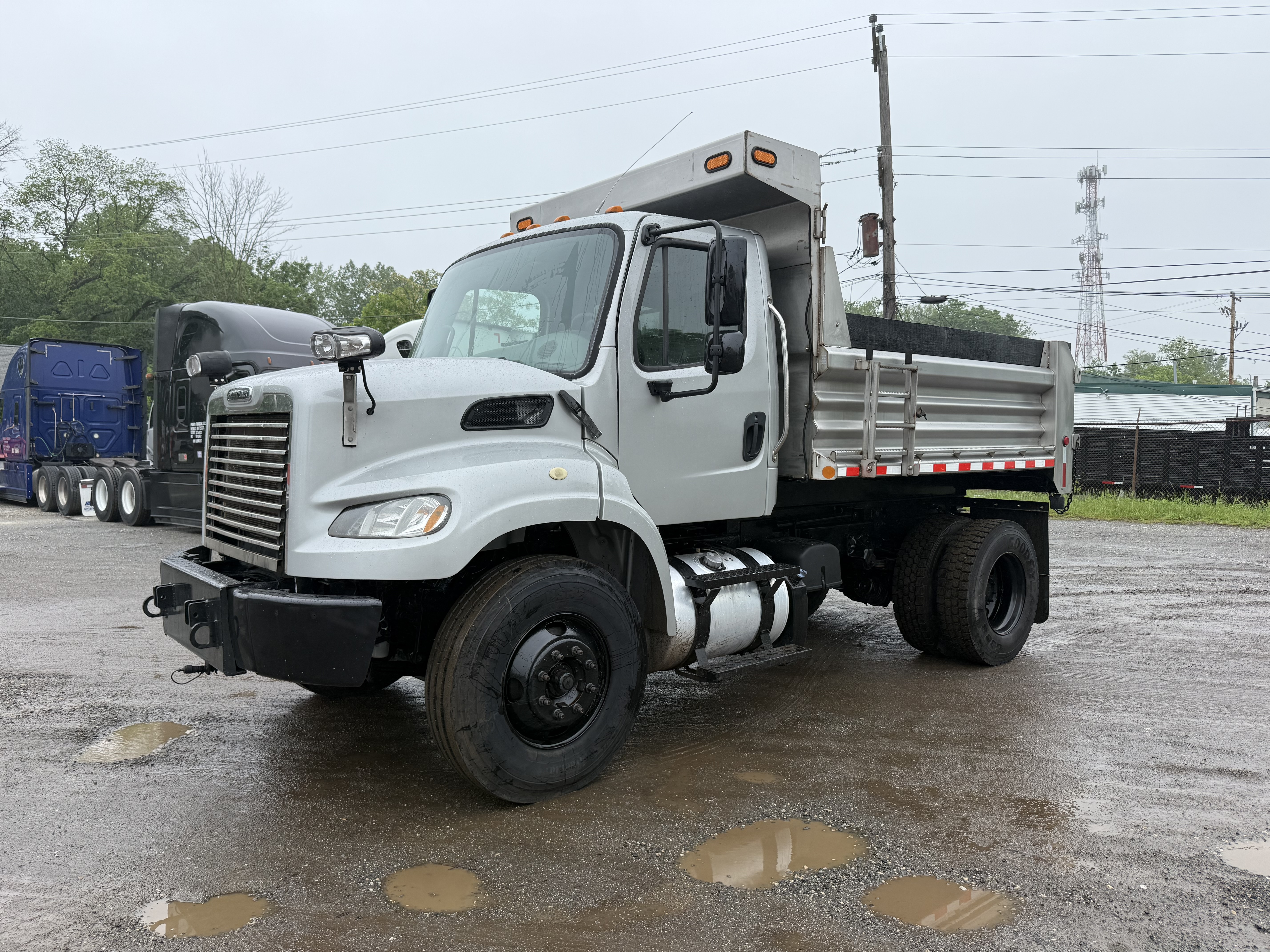 2012 FREIGHTLINER Dump truck in West Chester, PA