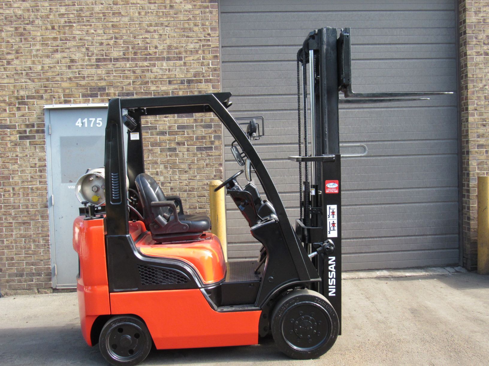 2010 NISSAN CPJ02A20PV in North Chicago, IL