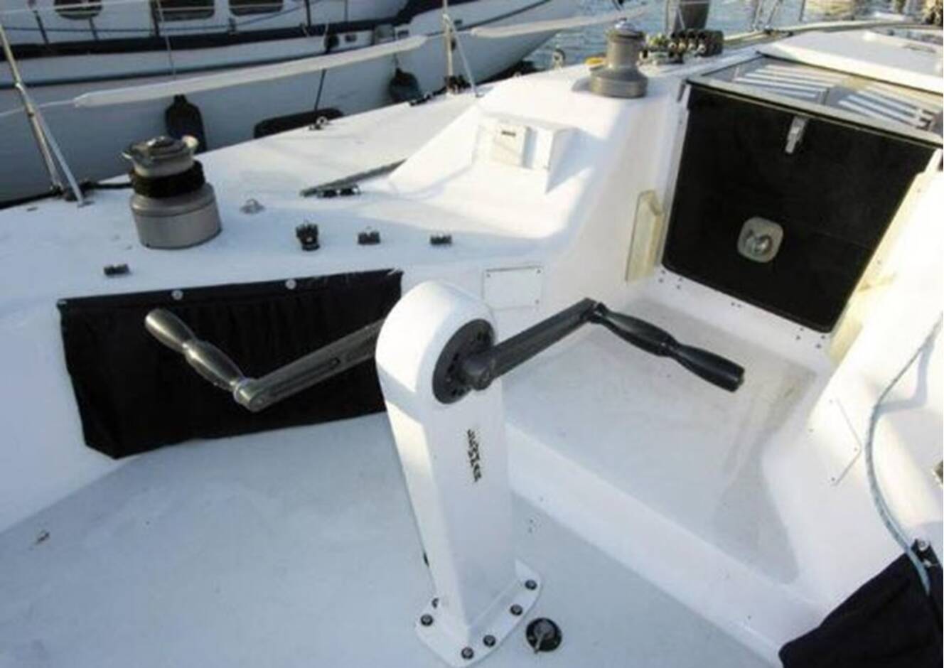 A photo of this 1993 Green Marine, U.K. Dubois 50