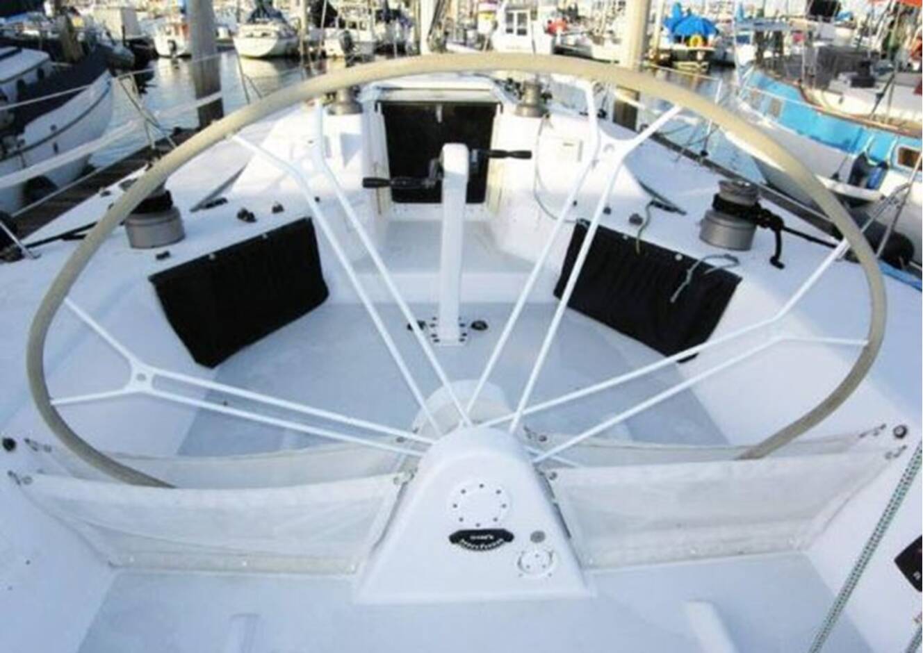 A photo of this 1993 Green Marine, U.K. Dubois 50