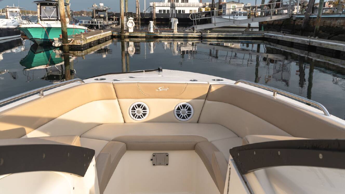 A photo of this 2025 Scout Boats DORADO