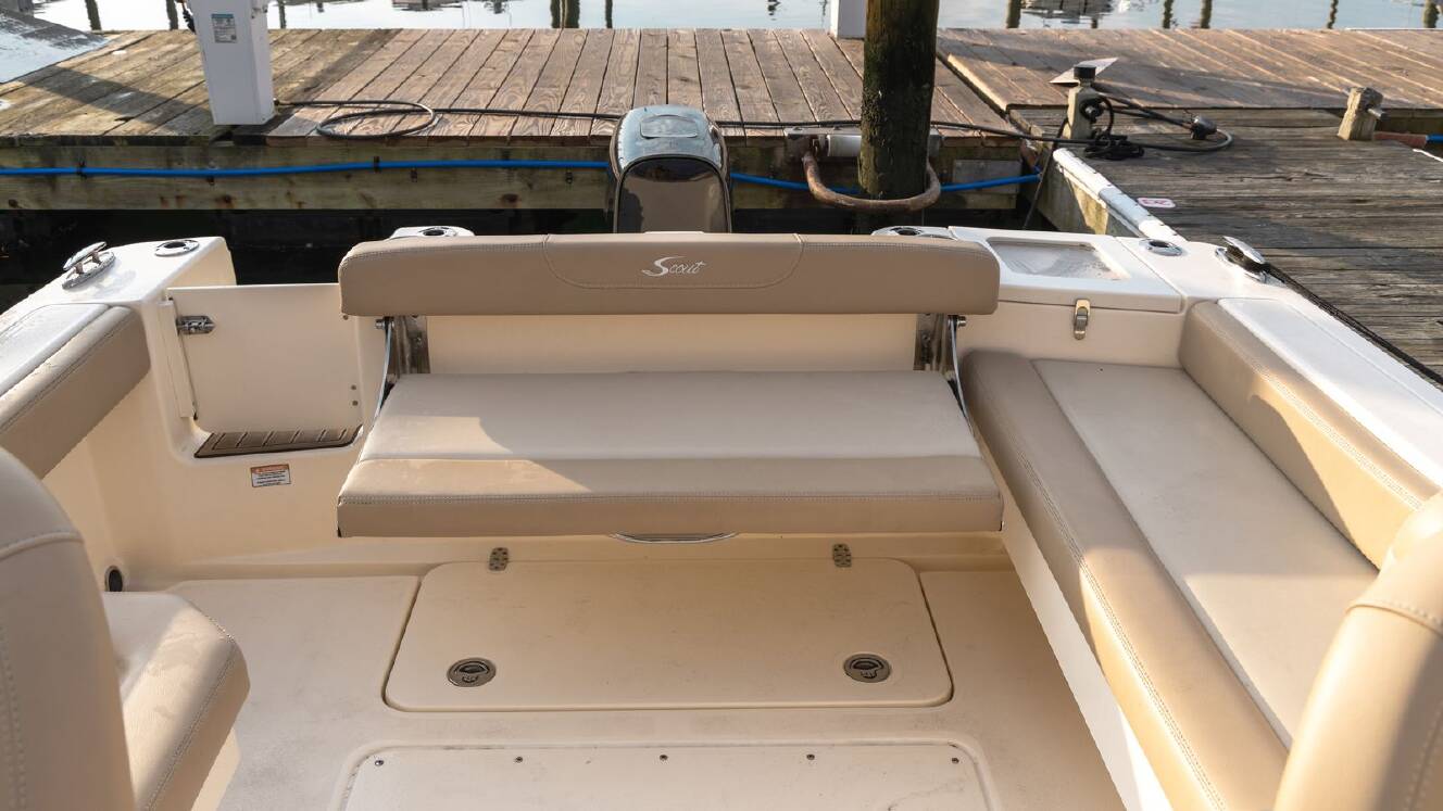 A photo of this 2025 Scout Boats DORADO
