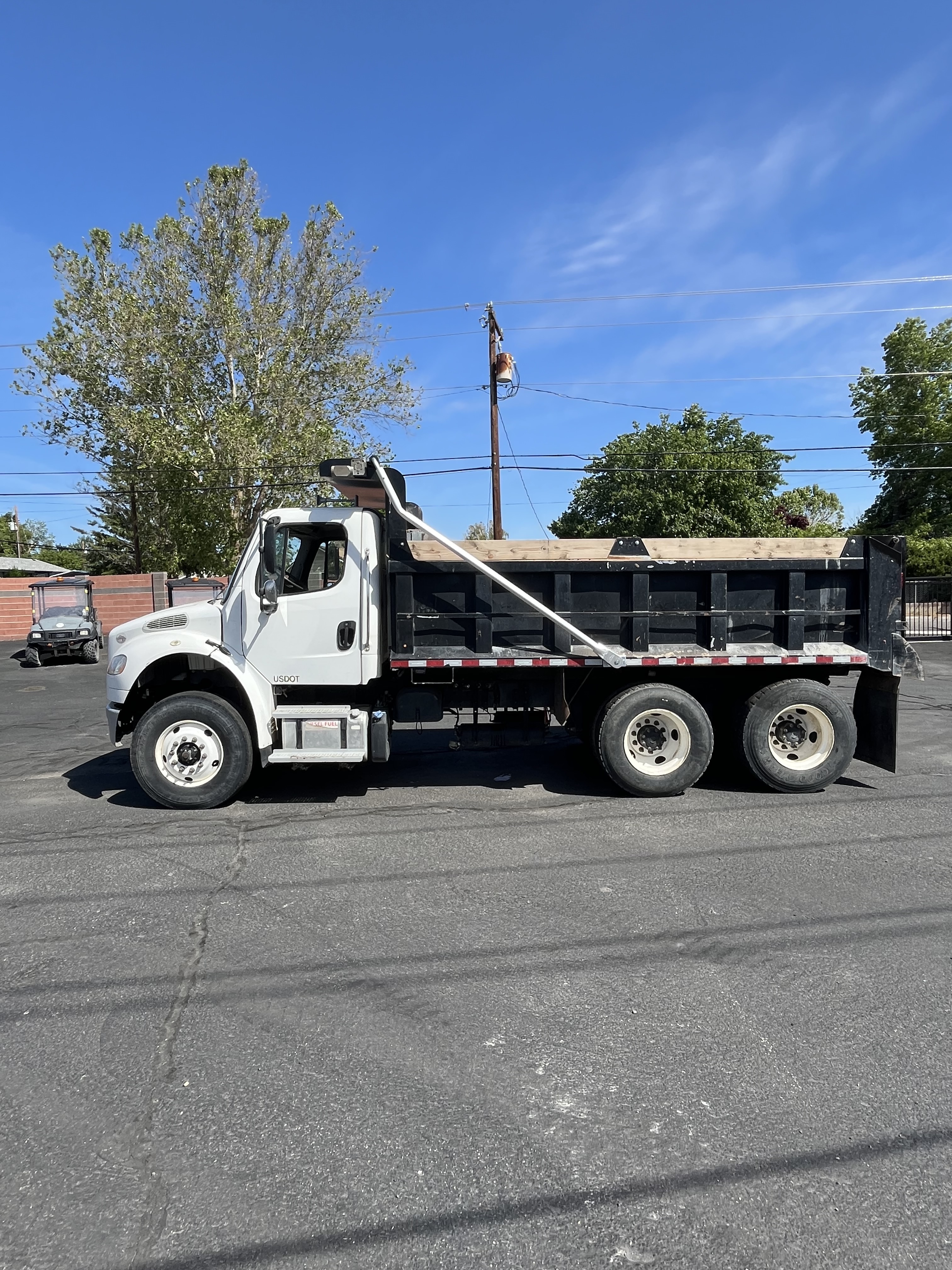 2019 FREIGHTLINER M2-106HD in West Richland, WA