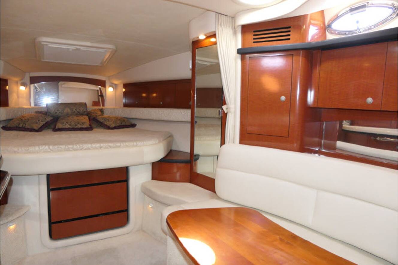 A photo of this 2005 Sea Ray 340 SUNDANCER