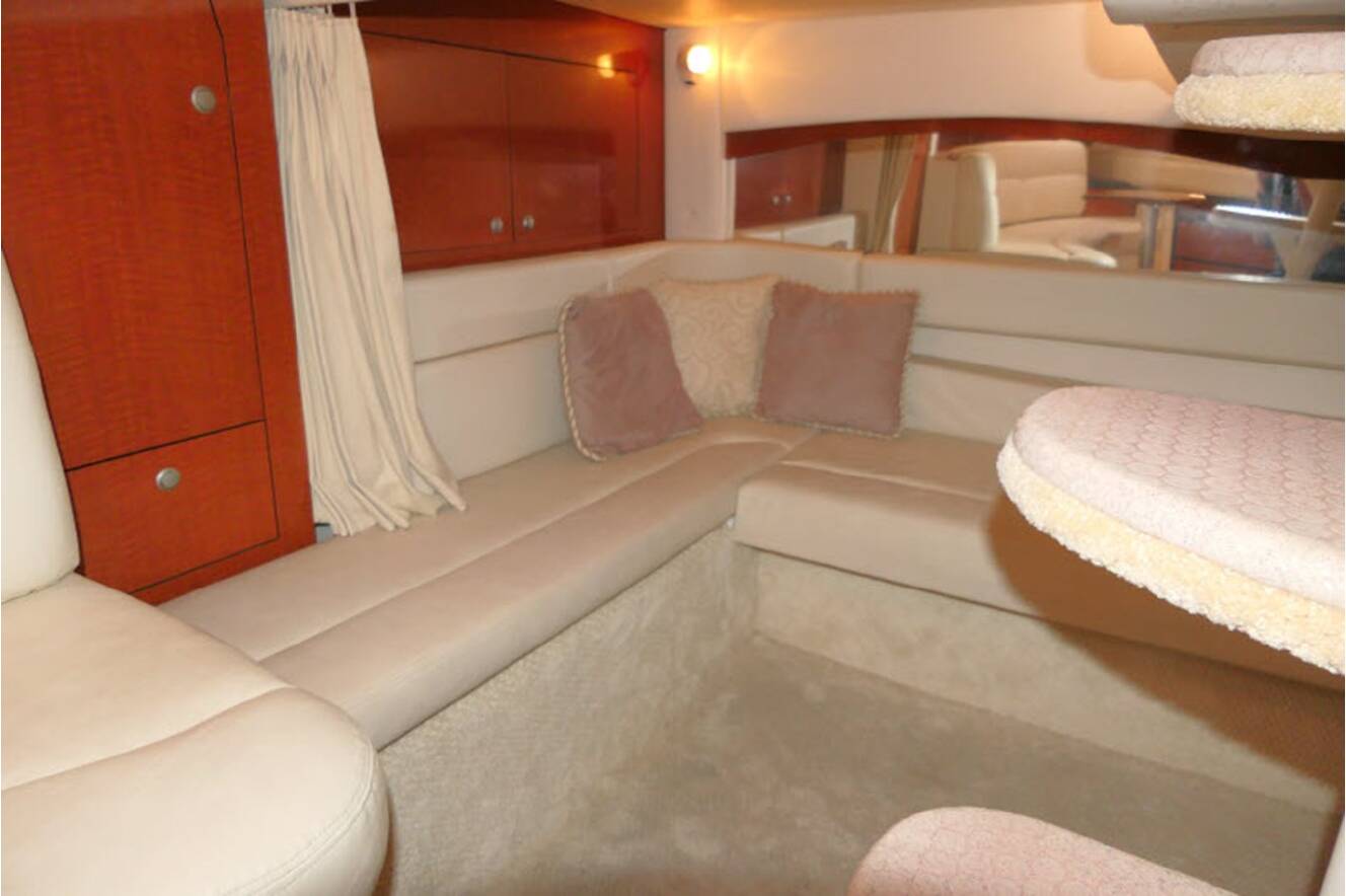 A photo of this 2005 Sea Ray 340 SUNDANCER