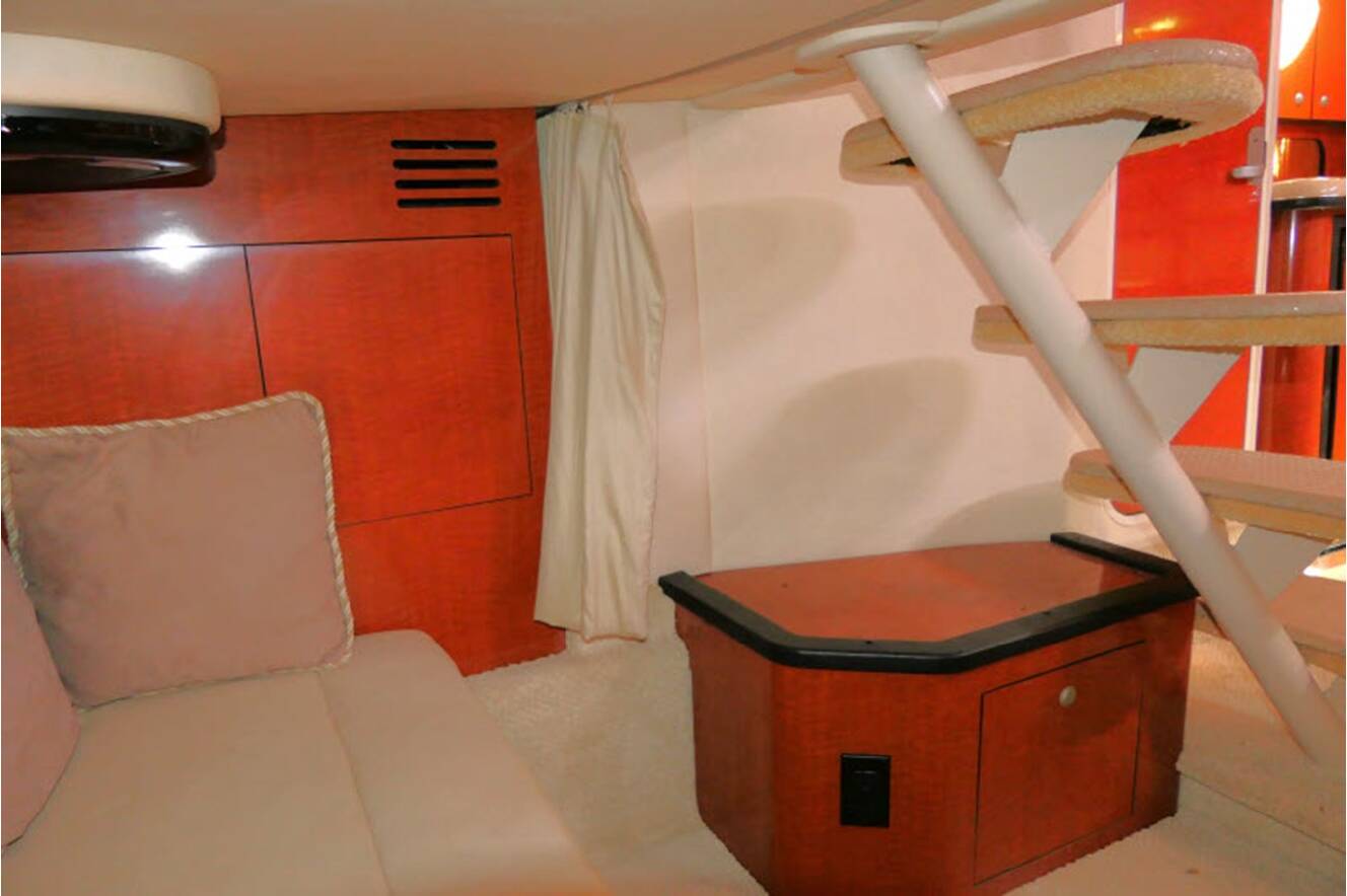 A photo of this 2005 Sea Ray 340 SUNDANCER