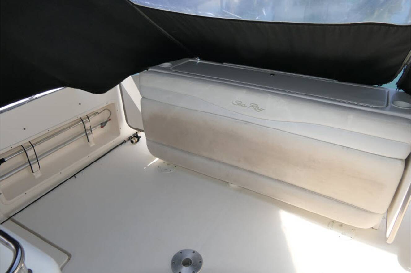 A photo of this 2005 Sea Ray 340 SUNDANCER
