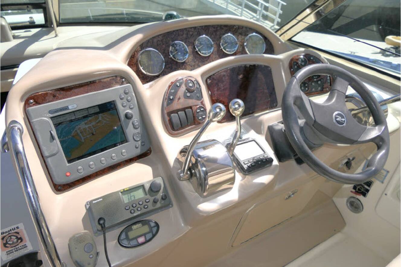 A photo of this 2005 Sea Ray 340 SUNDANCER