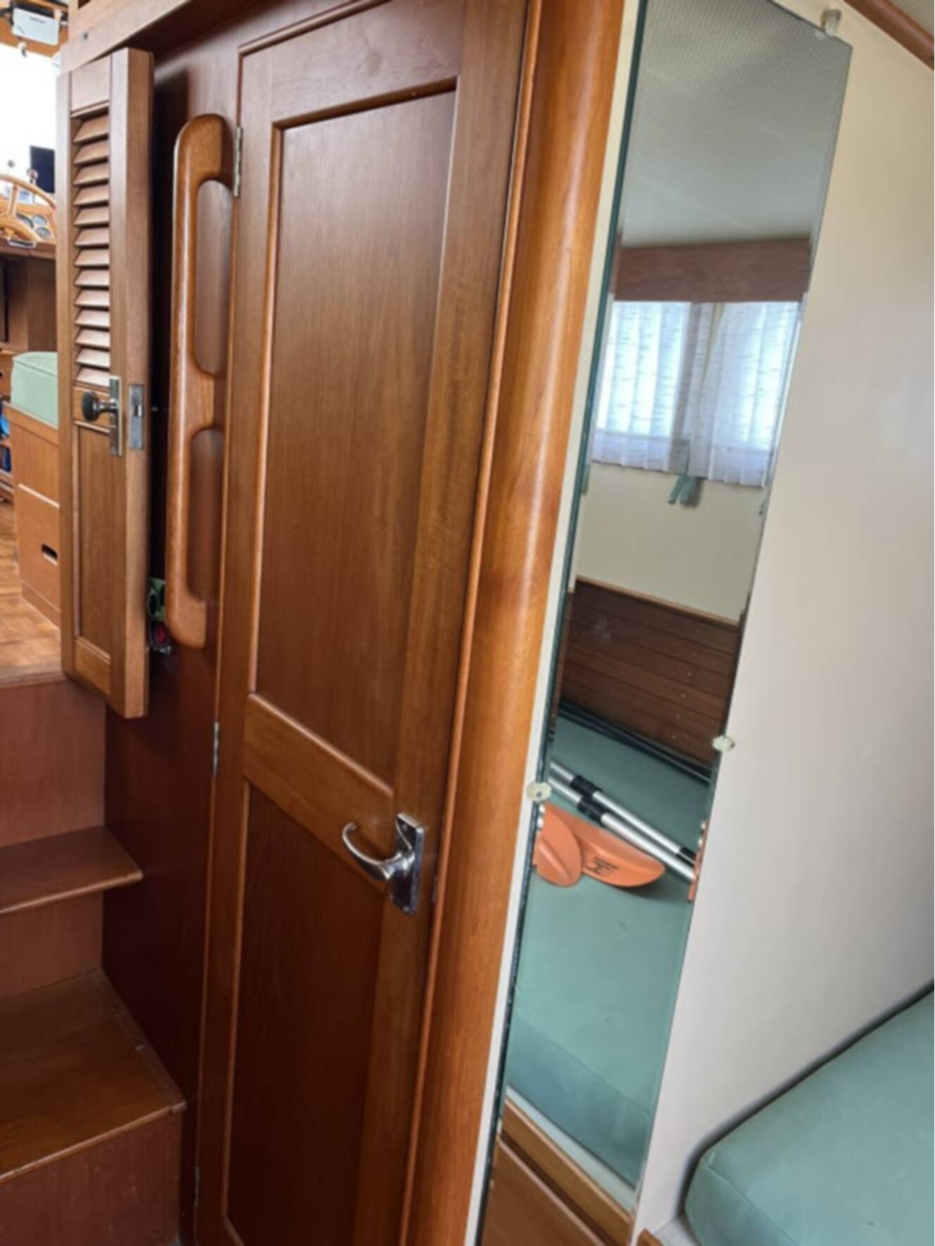 A photo of this 1981 Grand Banks 36 Classic