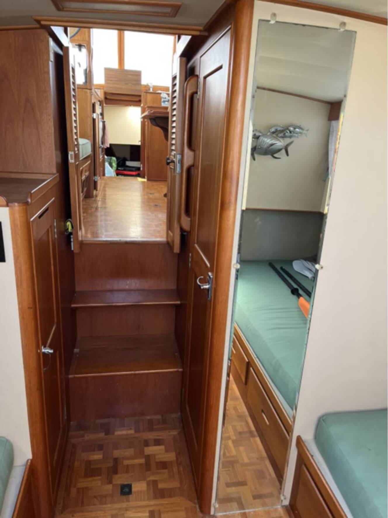 A photo of this 1981 Grand Banks 36 Classic