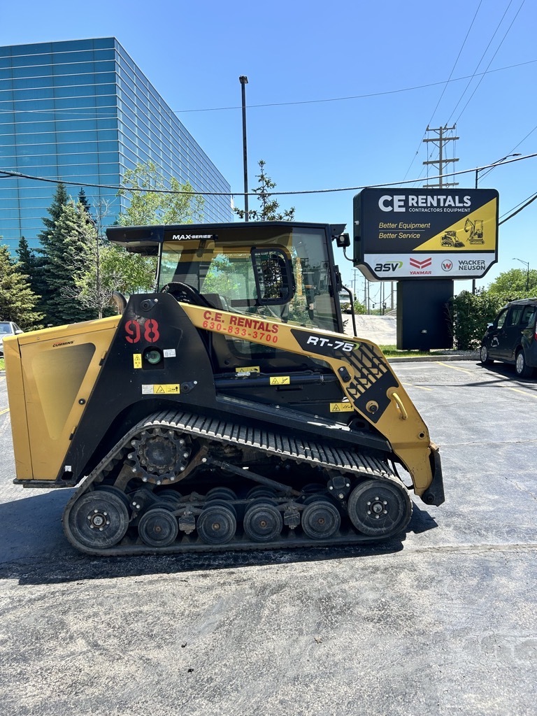 2023 ASV rt-75 in Elmhurst, IL