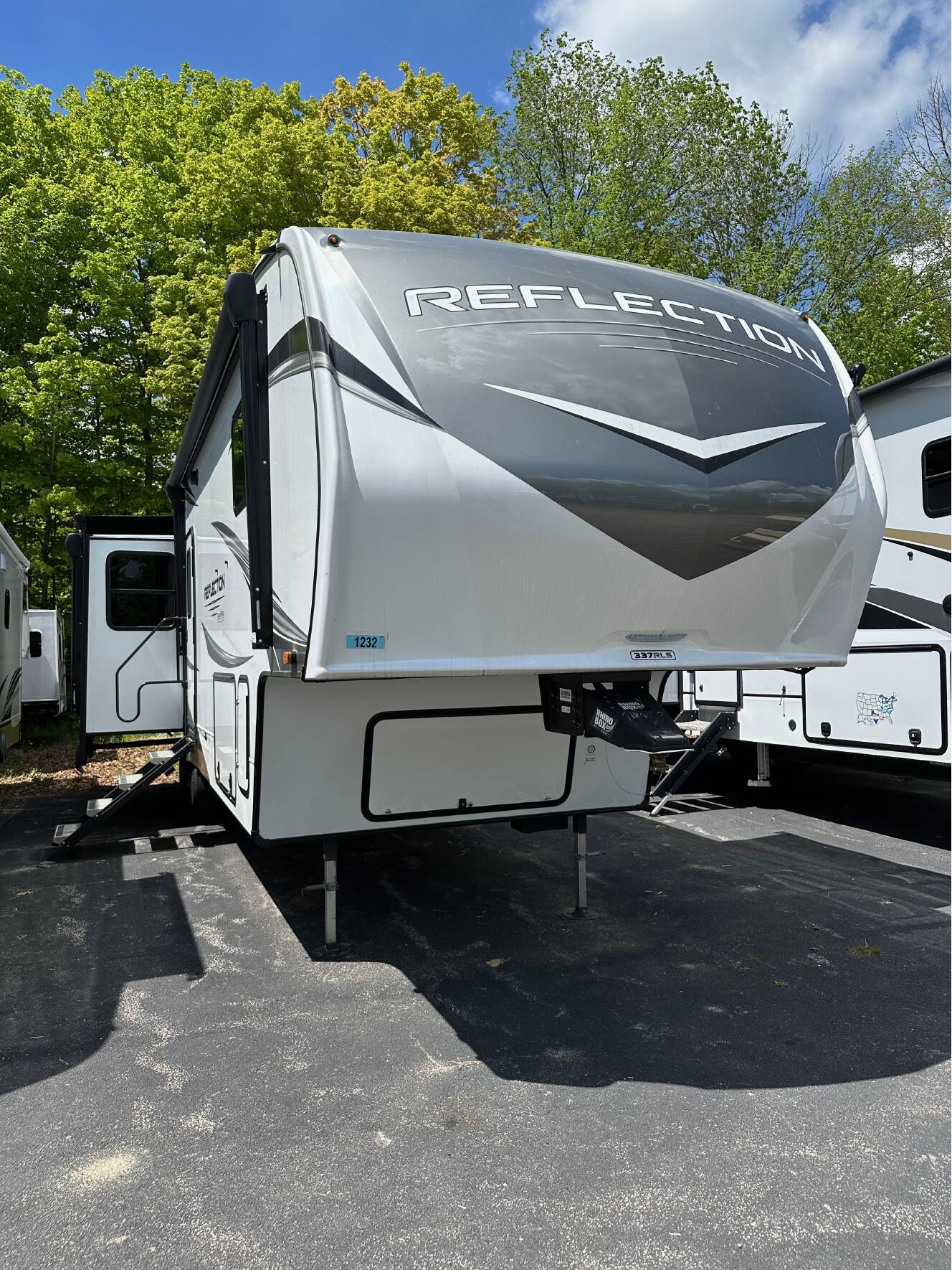 A photo of this 2023 Grand Design REFLECTION 337RLS