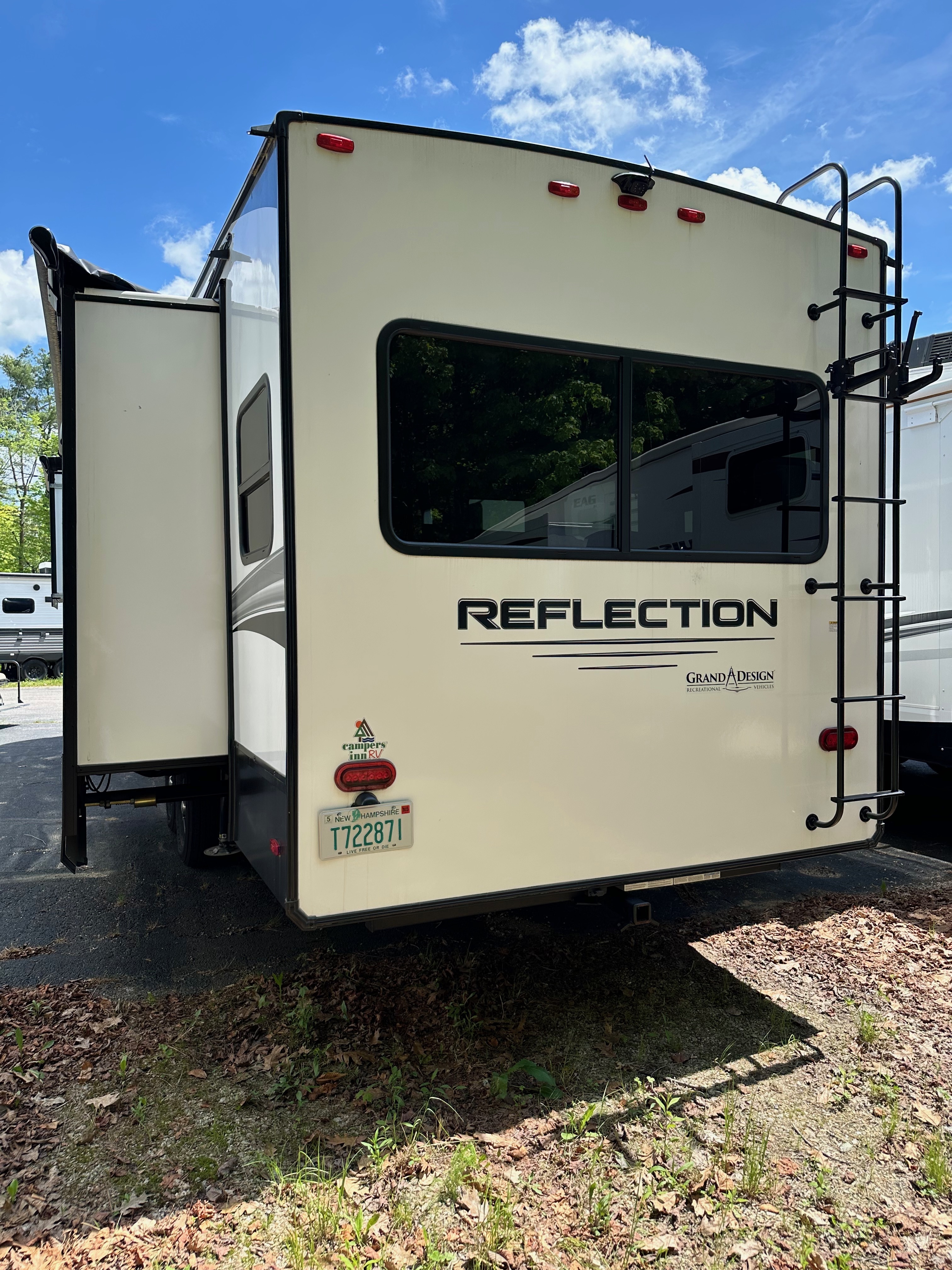 2023 Grand Design REFLECTION 337RLS in northwood NH