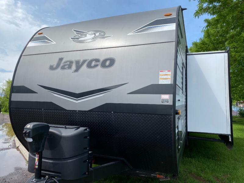 Octane Super Lite Sleeps 10 For Sale Near 43556 - Jayco RVs