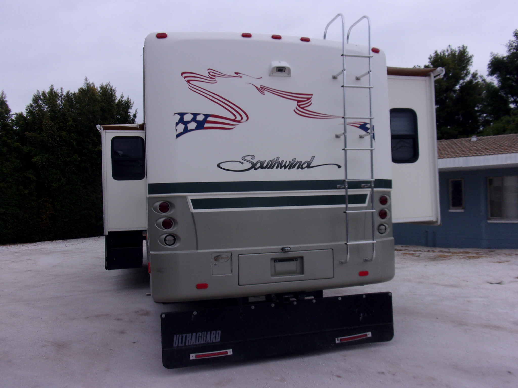 2004 Fleetwood southwind 32vs