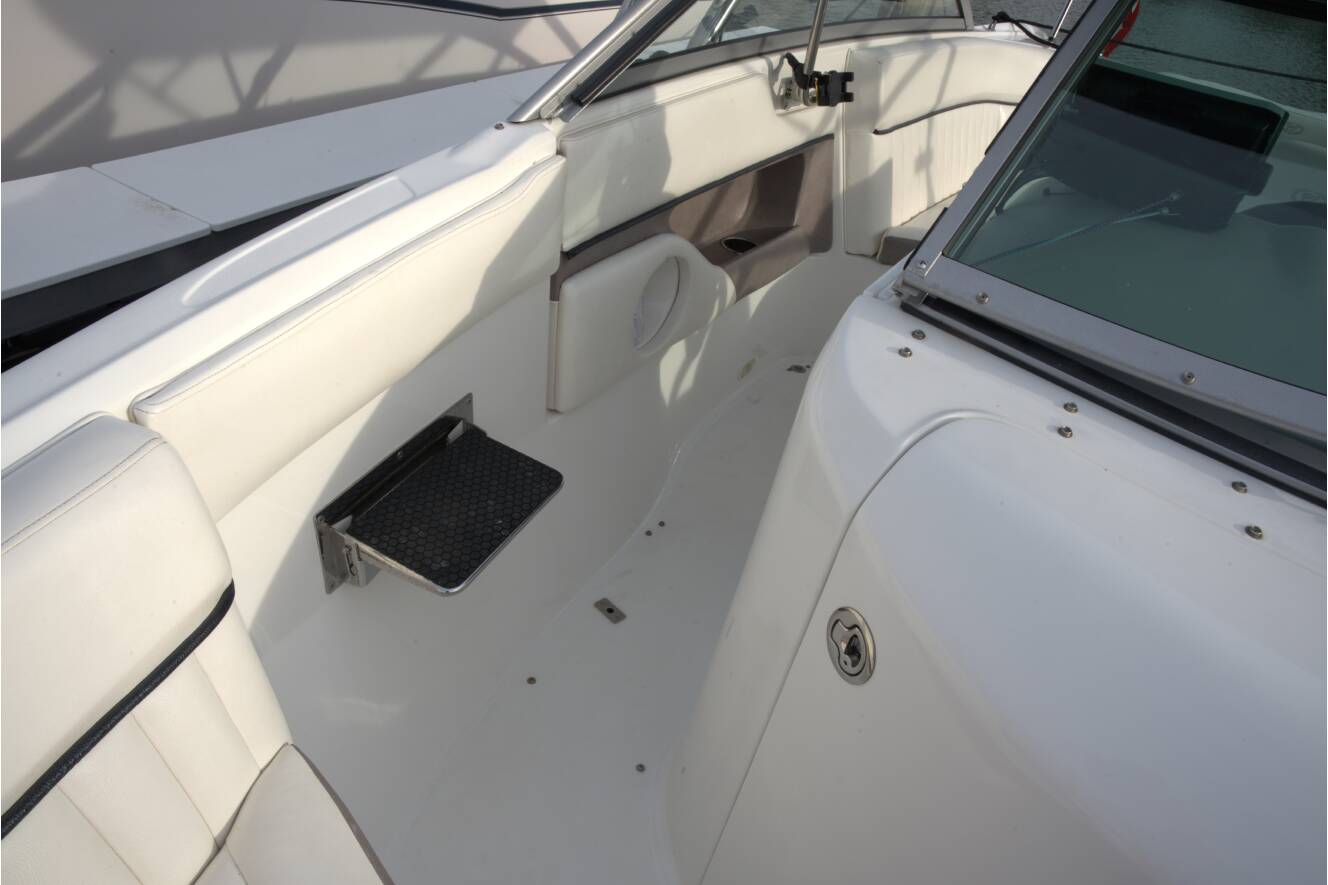 A photo of this 2005 Cobalt 24SX