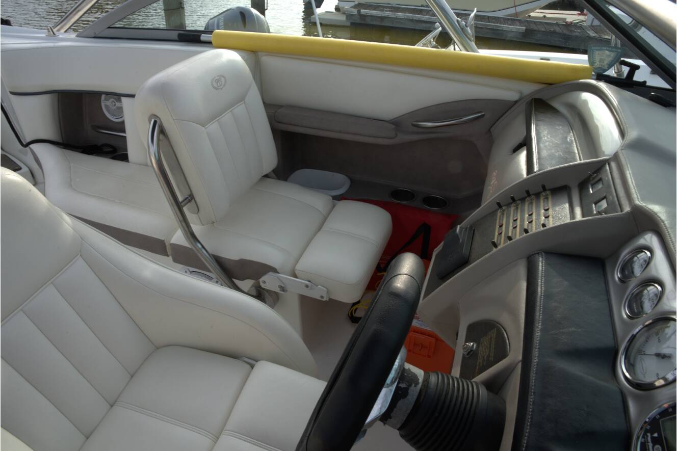 A photo of this 2005 Cobalt 24SX