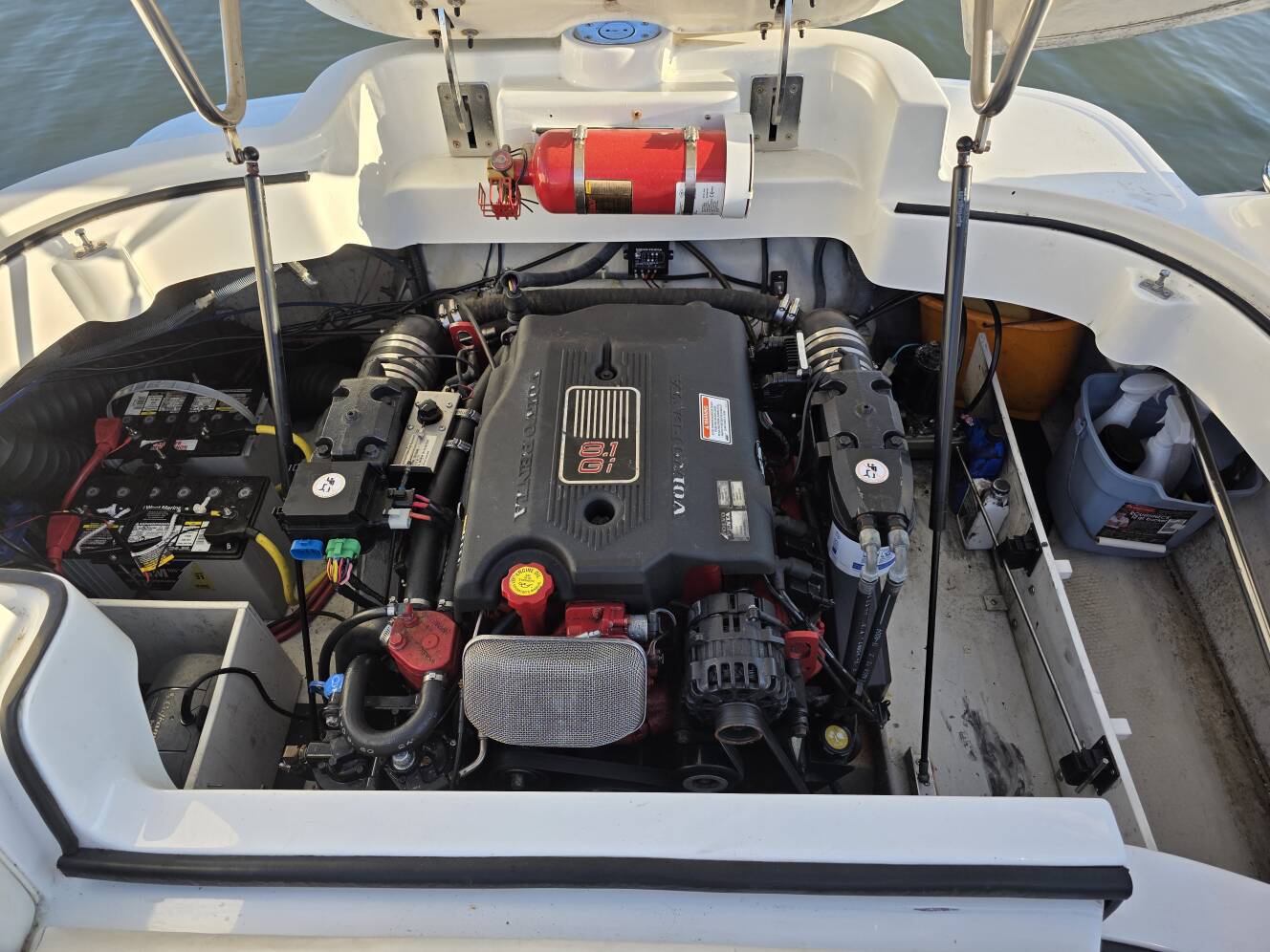 A photo of this 2005 Cobalt 24SX
