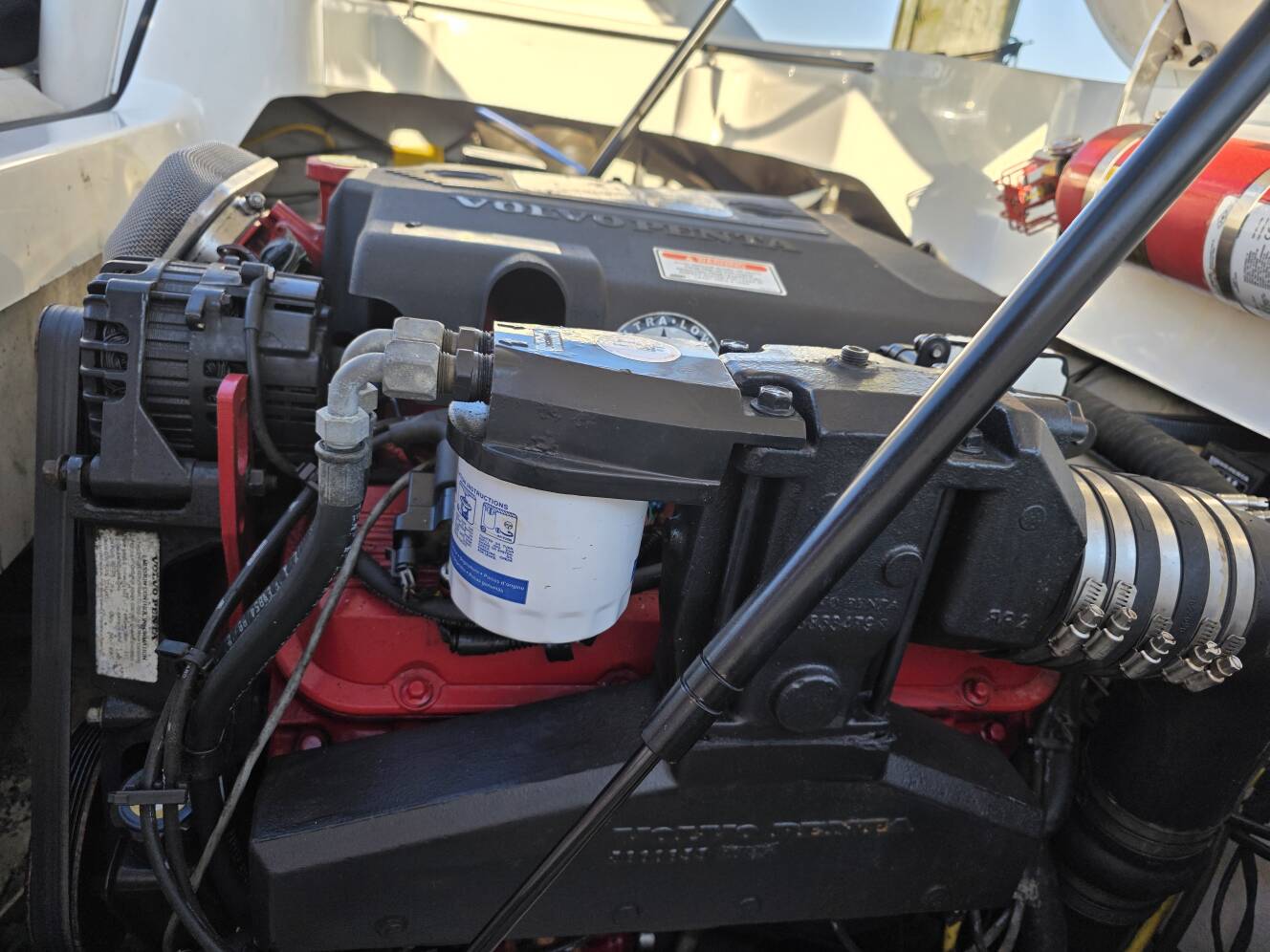 A photo of this 2005 Cobalt 24SX