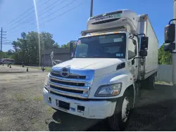 2015 HINO 268