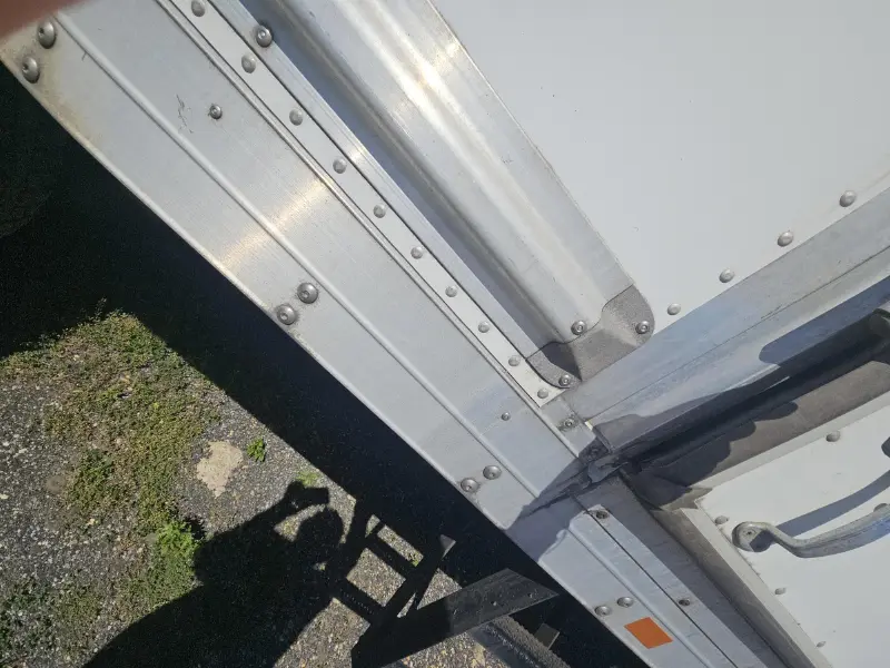 2015 HINO 268