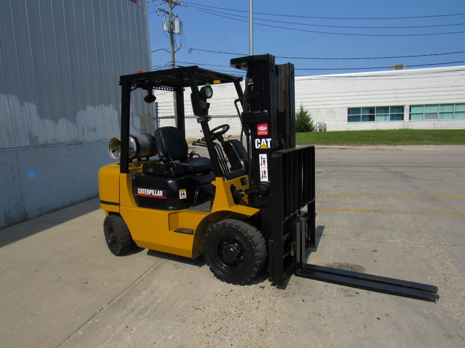 2004 CATERPILLAR GP25K in North Chicago, IL