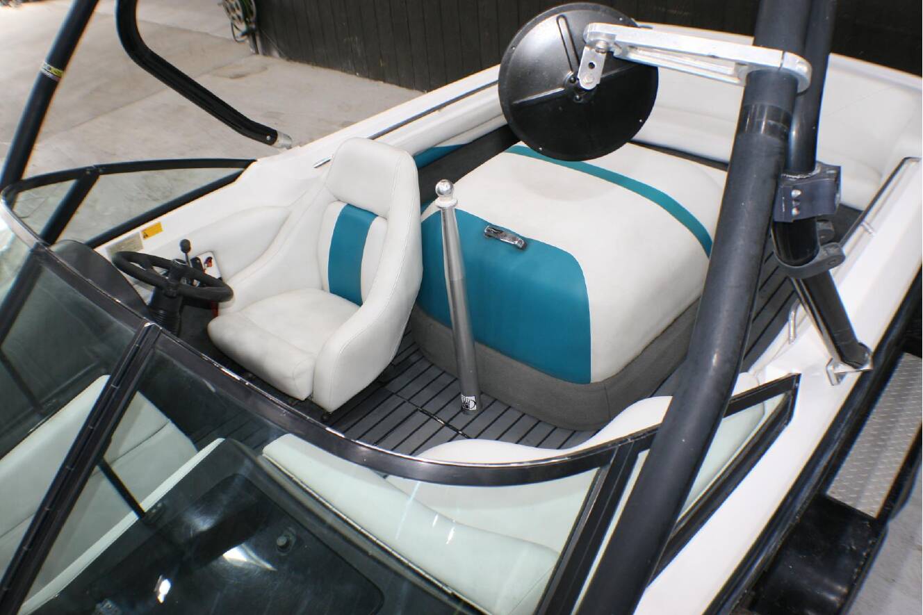 A photo of this 1993 Mastercraft 205 PROSTAR