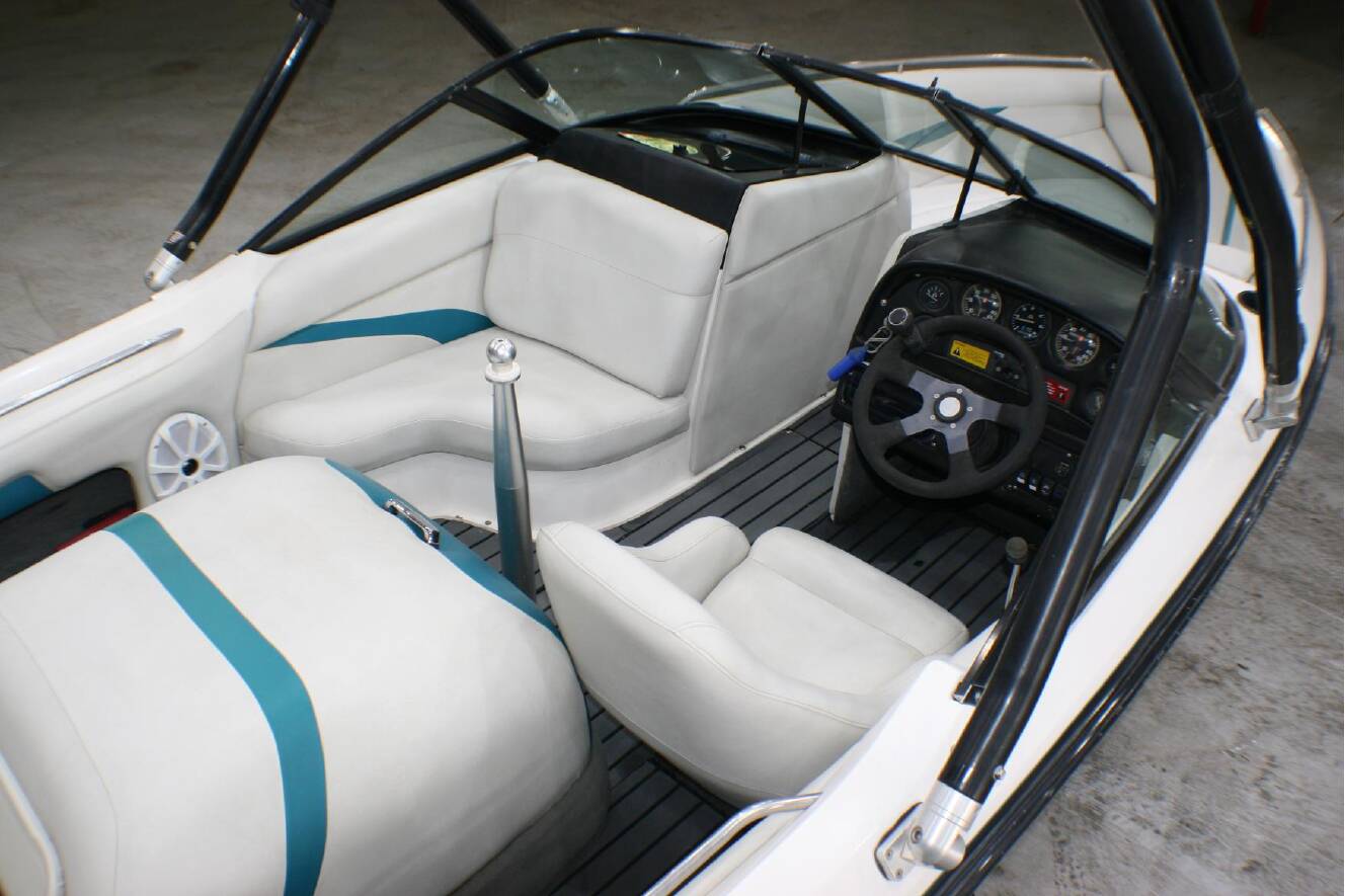 A photo of this 1993 Mastercraft 205 PROSTAR