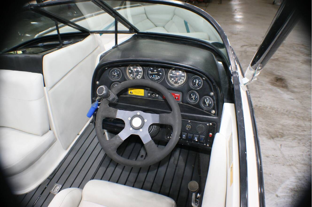 A photo of this 1993 Mastercraft 205 PROSTAR