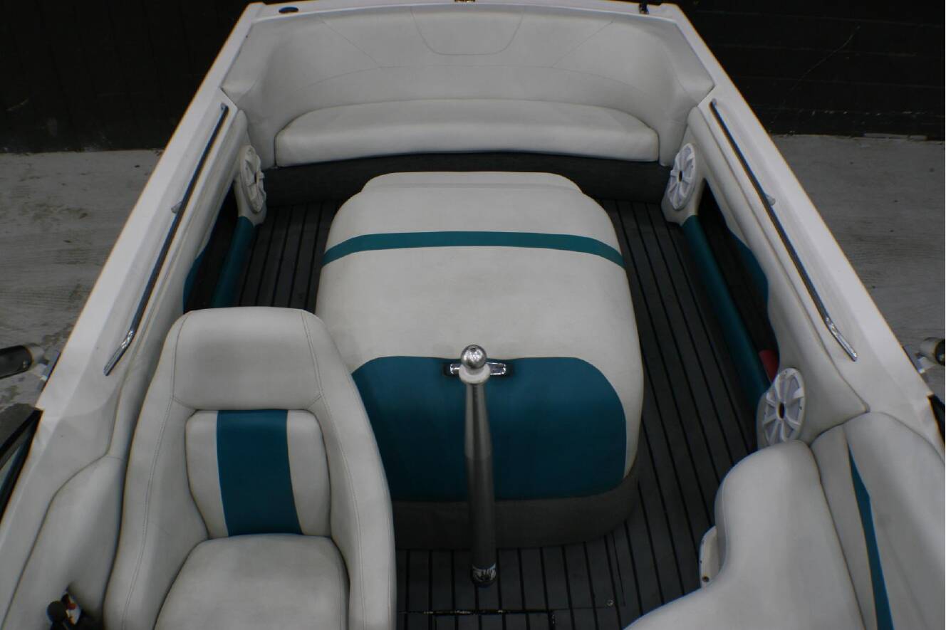 A photo of this 1993 Mastercraft 205 PROSTAR