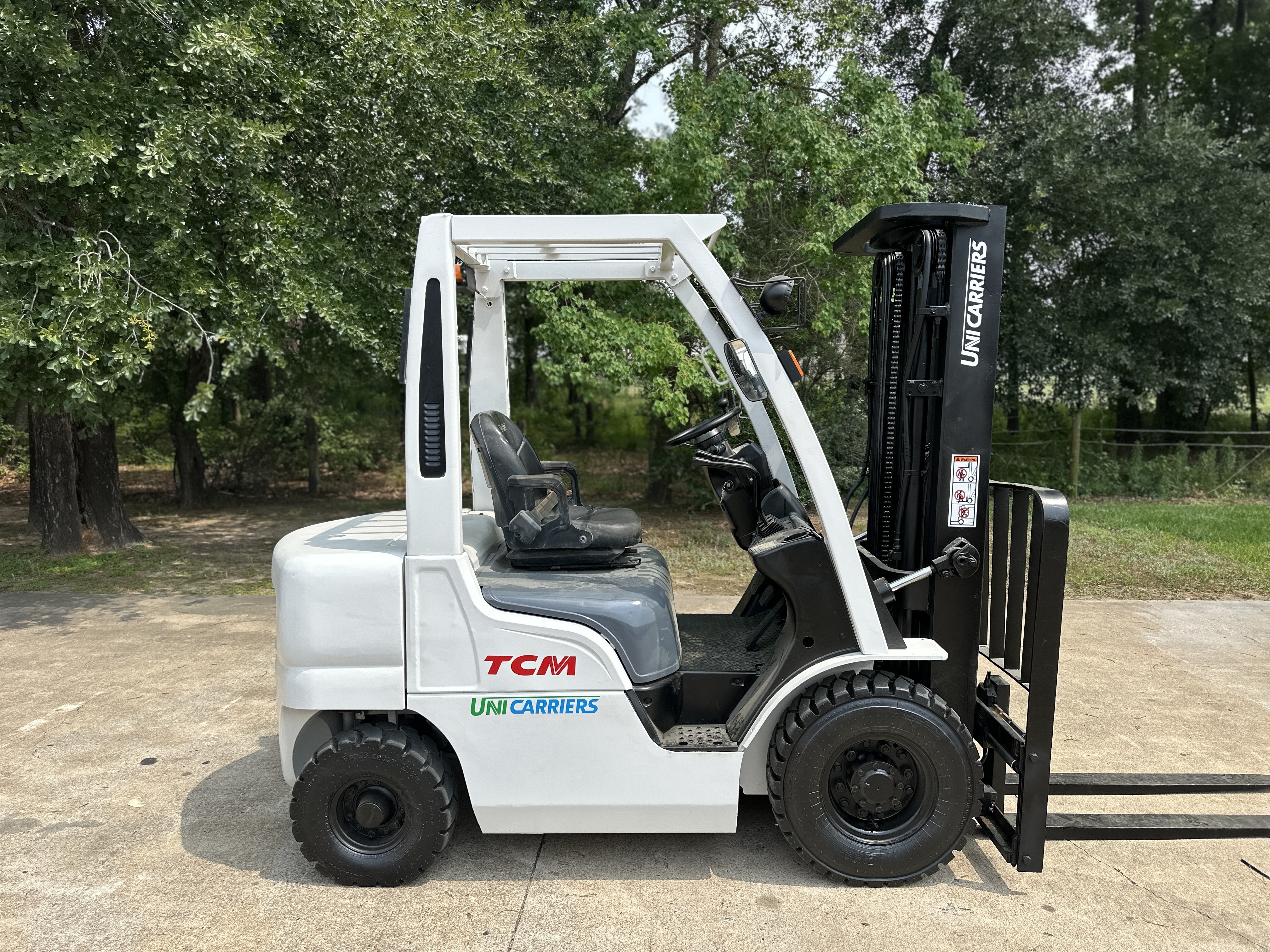 2014 UNICARRIERS FHD25 in Houston, TX