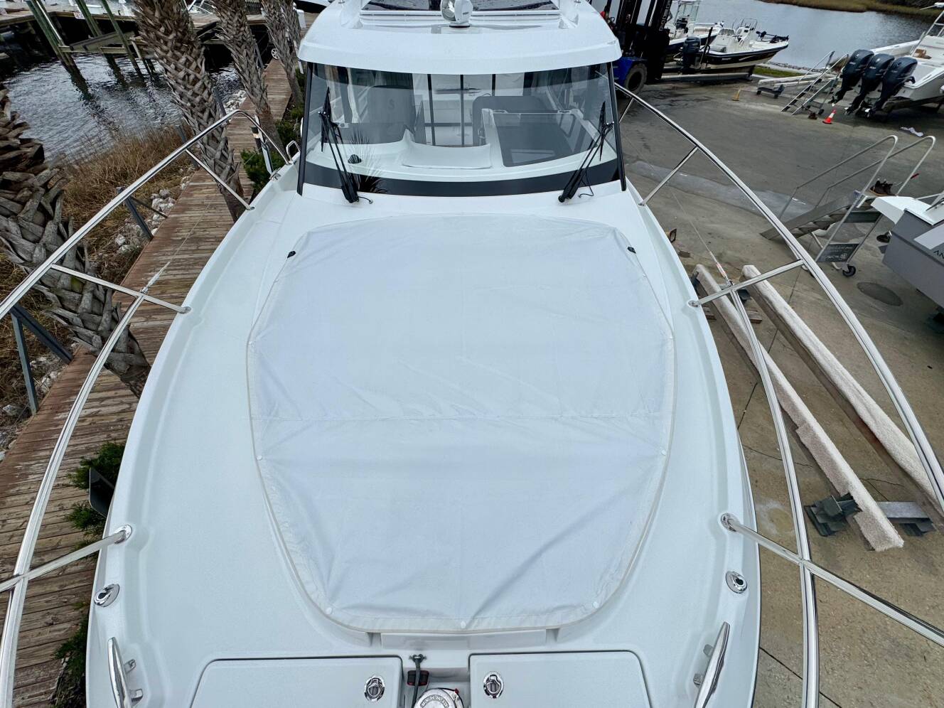 A photo of this 2025 Beneteau Antarès 11