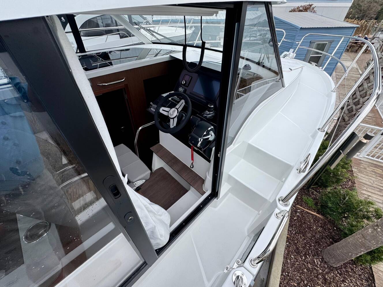 A photo of this 2025 Beneteau Antarès 11