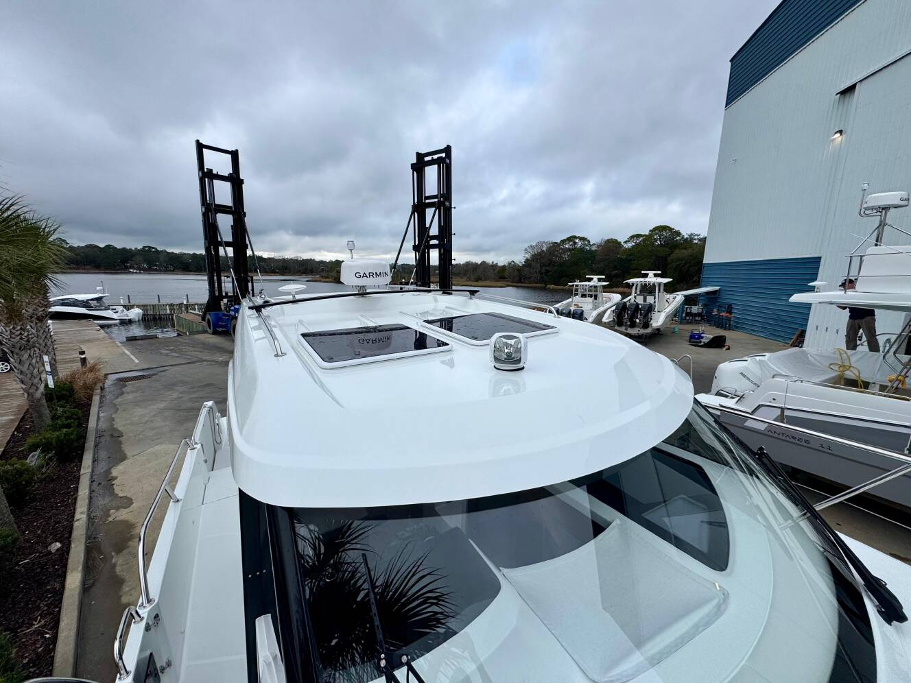A photo of this 2025 Beneteau Antarès 11