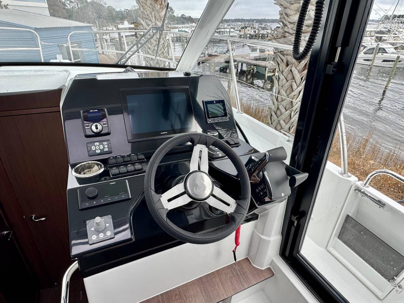 A photo of this 2025 Beneteau Antarès 11