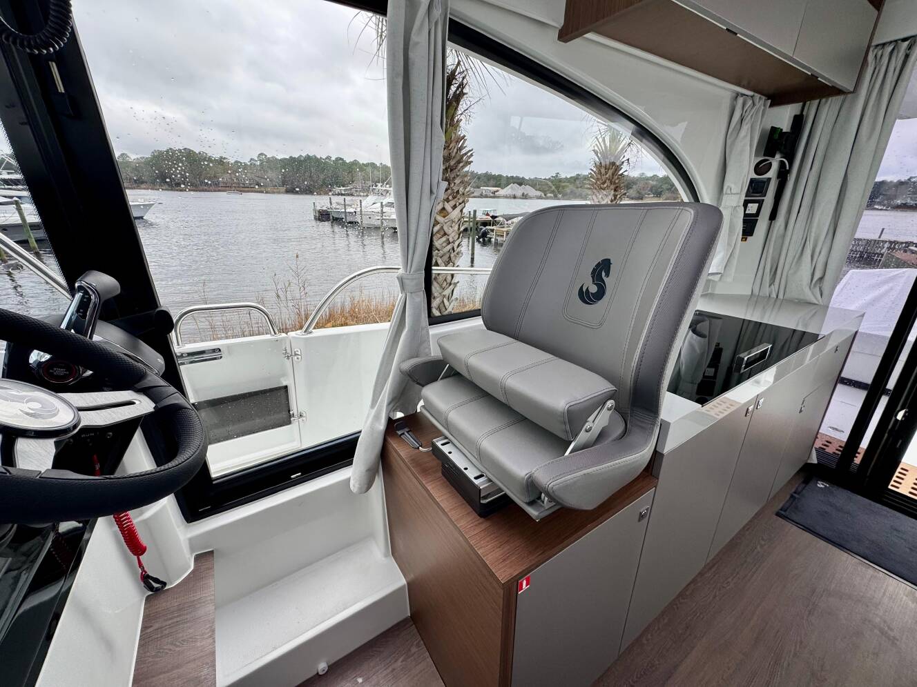 A photo of this 2025 Beneteau Antarès 11
