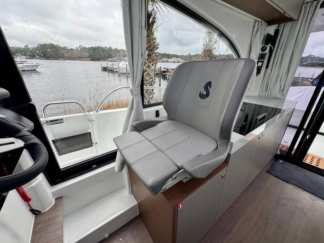 A photo of this 2025 Beneteau Antarès 11