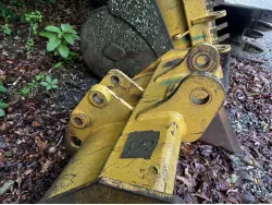 JCB buckets