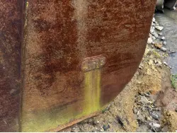 JOHN DEERE bucket and tires