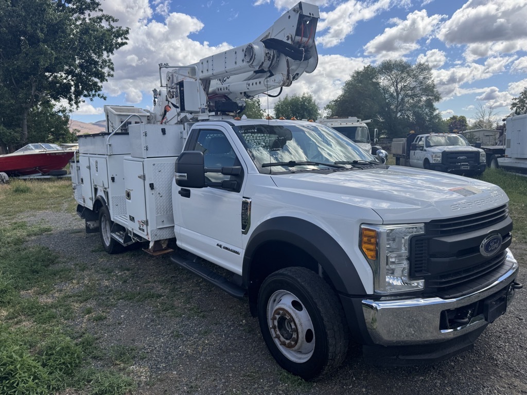 2017 FORD F550 XL in Yakima, WA