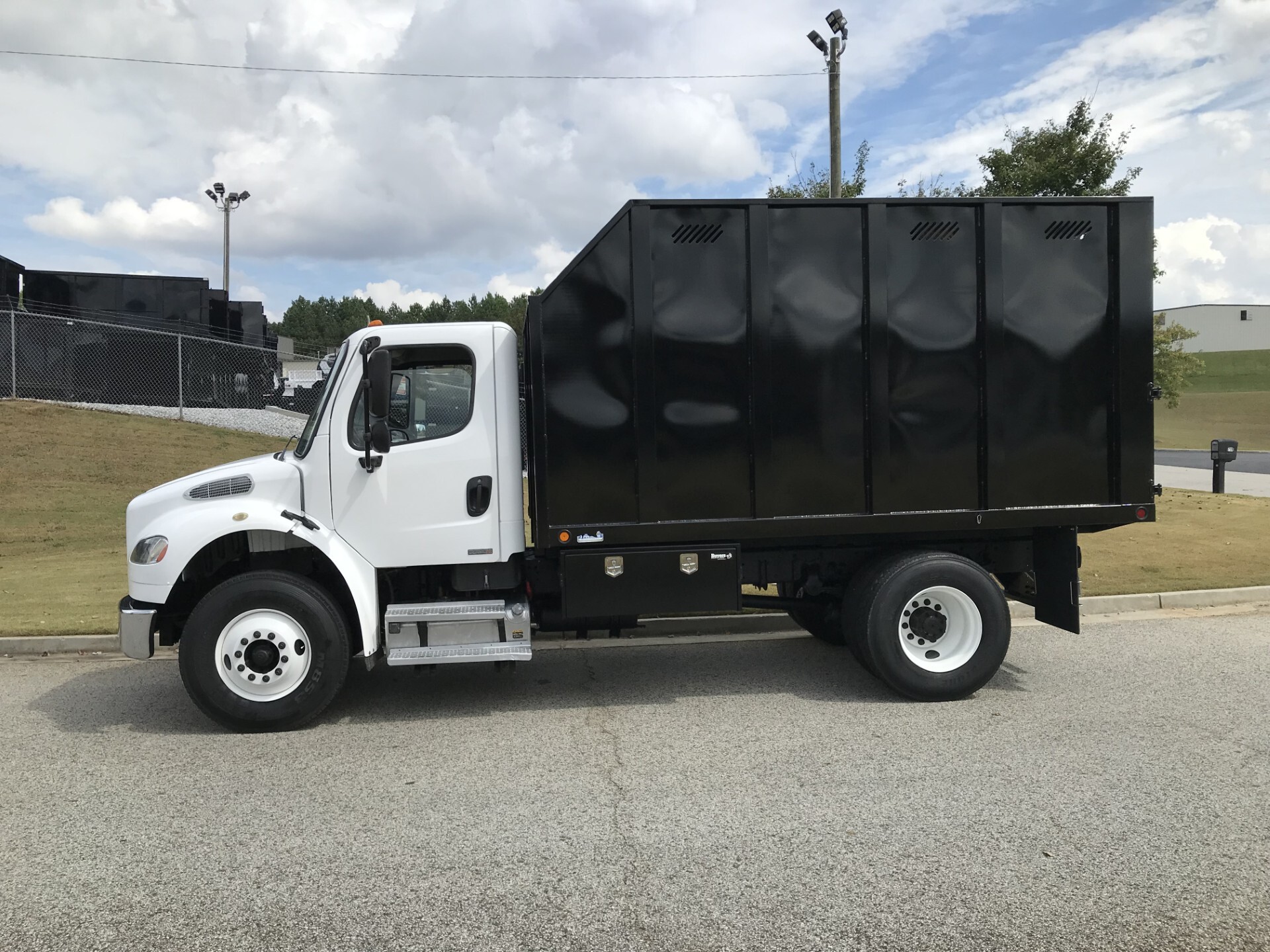2015 FREIGHTLINER BUSINESS CLASS M2 in Winder, GA