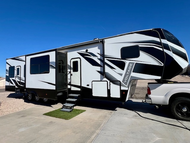 2021 Dutchmen VOLTAGE TRITON 3951 in lake havasu city AZ