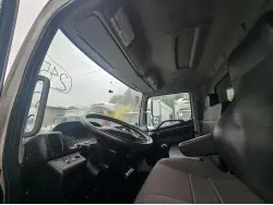 2018 HINO 268
