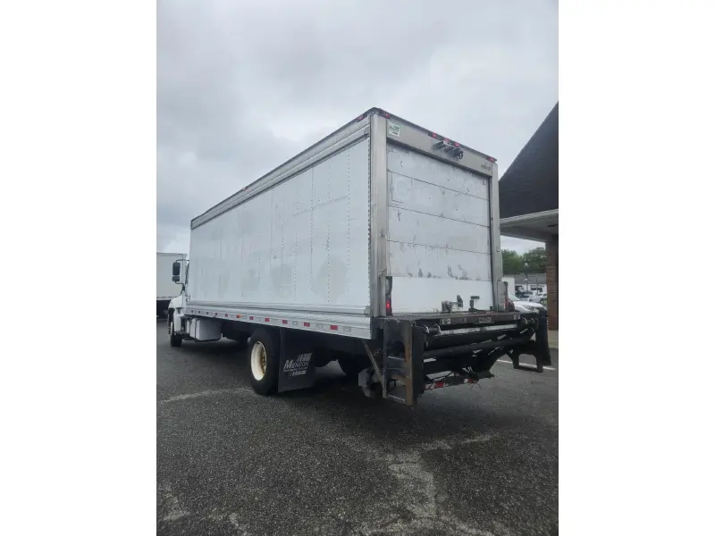 2016 HINO 338