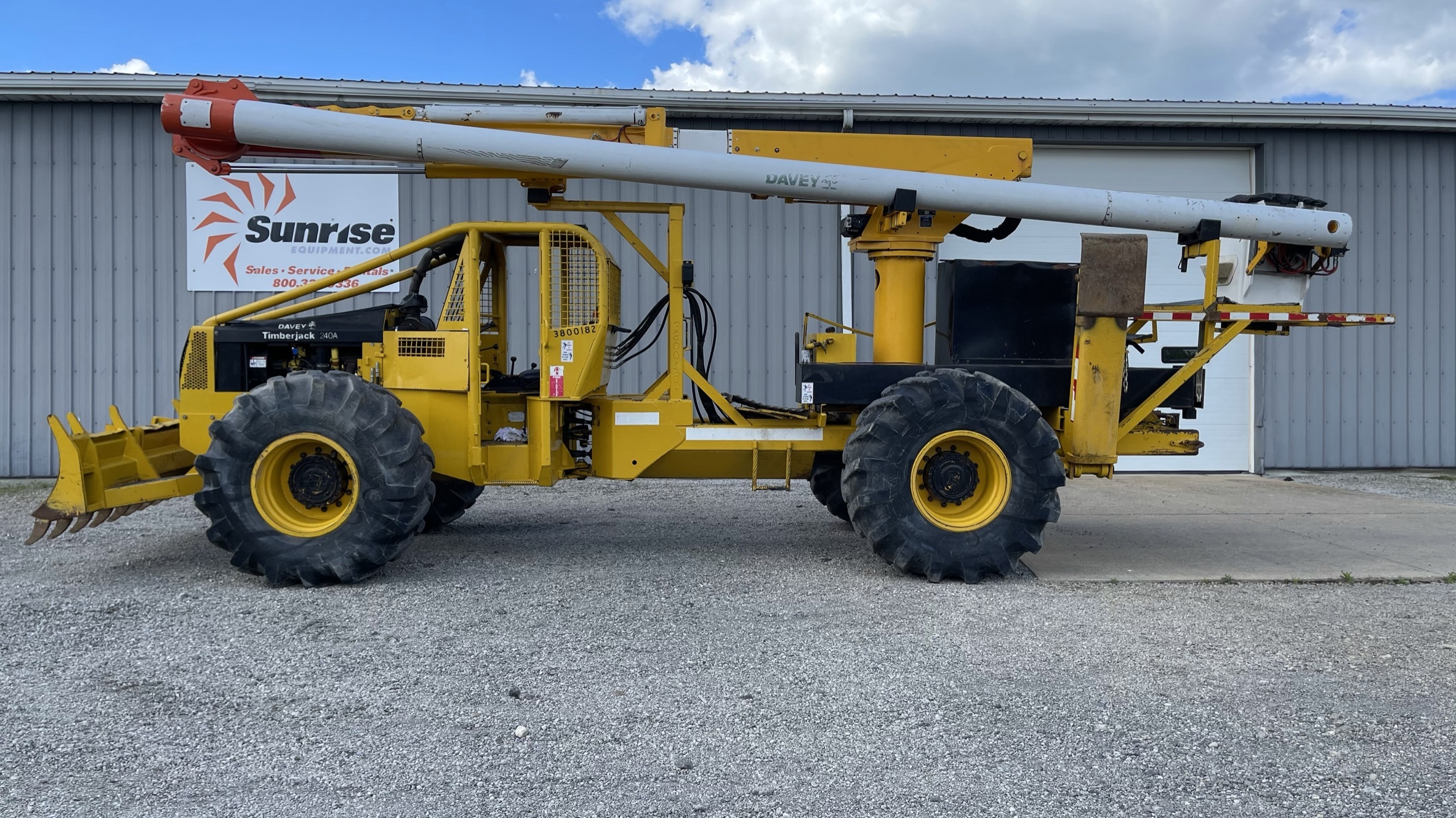 TIMBERJACK 240A in Canton, OH