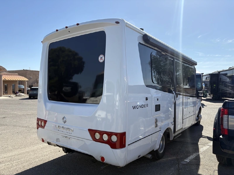 2020 LEISURE TRAVEL WONDER W24FTB