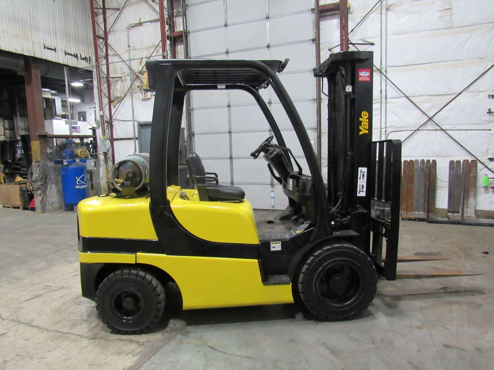 2014 YALE GLP070 in North Chicago, IL