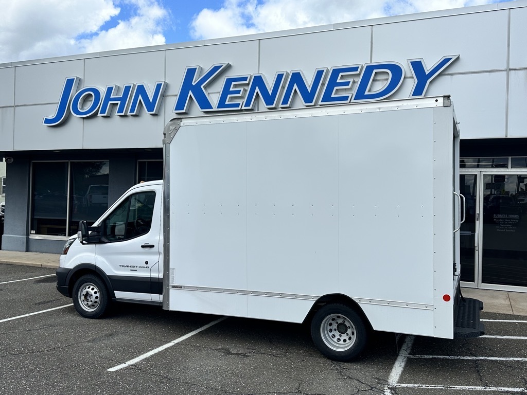 2023 Ford Transit photo 3