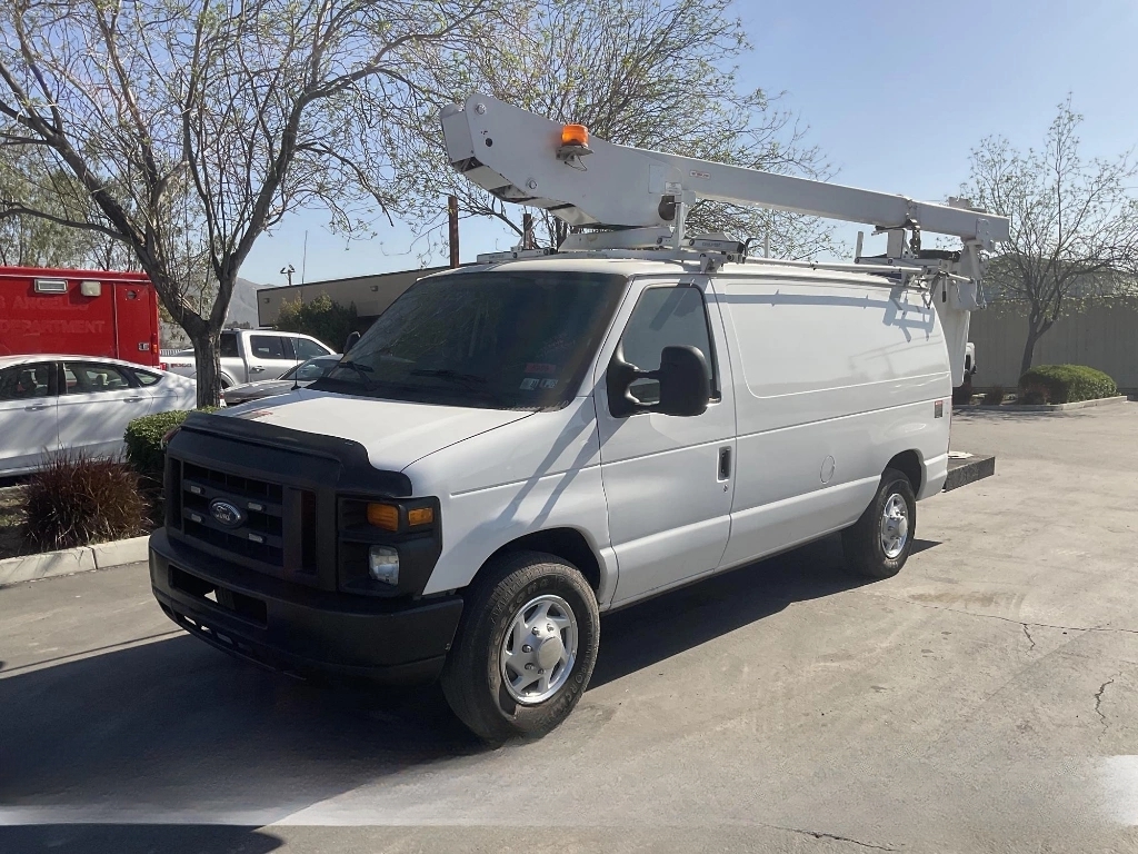 2014 FORD ECONOLINE in East Wareham, MA