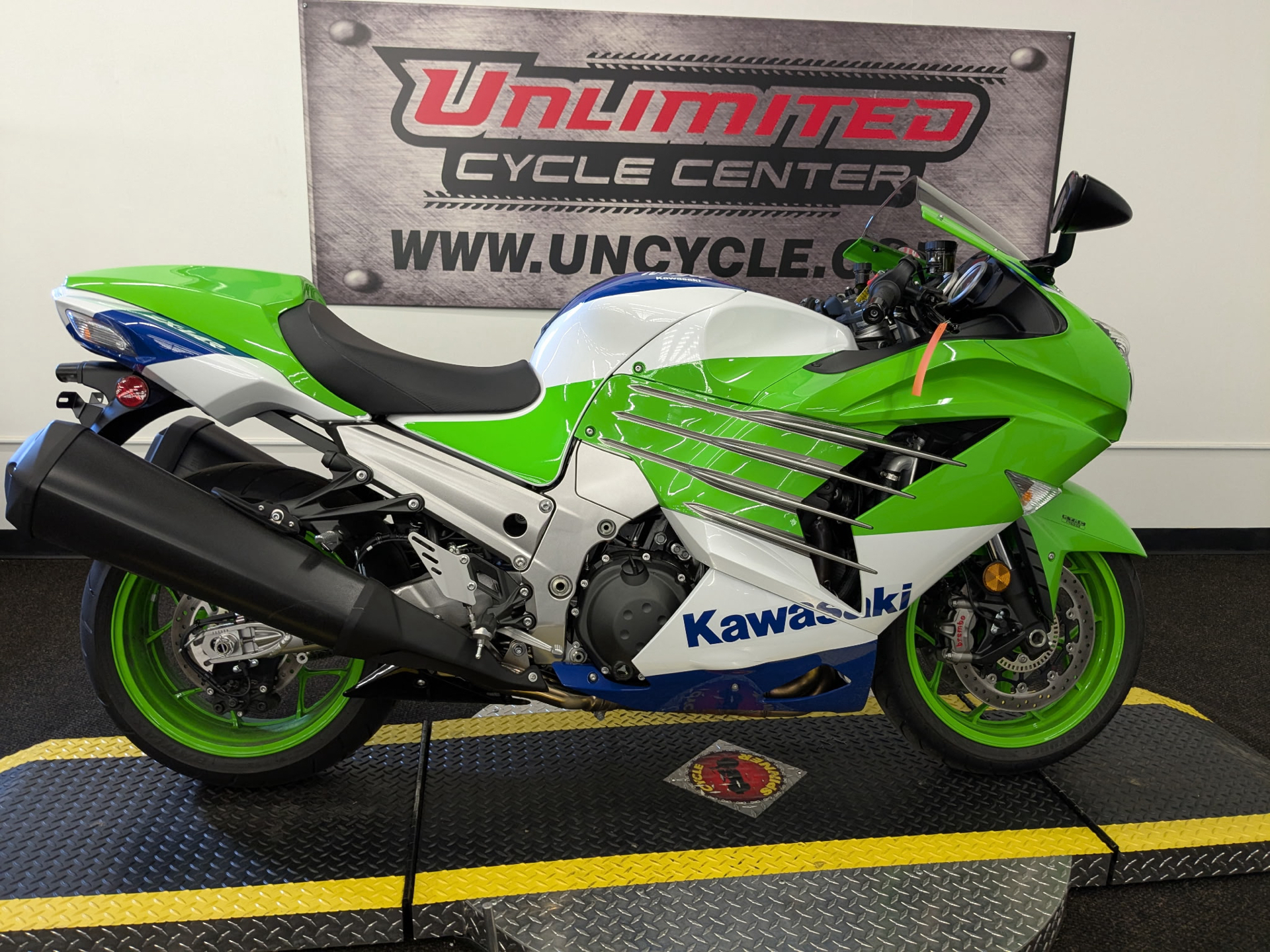 UNLIMITED CYCLE CENTER in TYRONE, Pennsylvania. Find New and